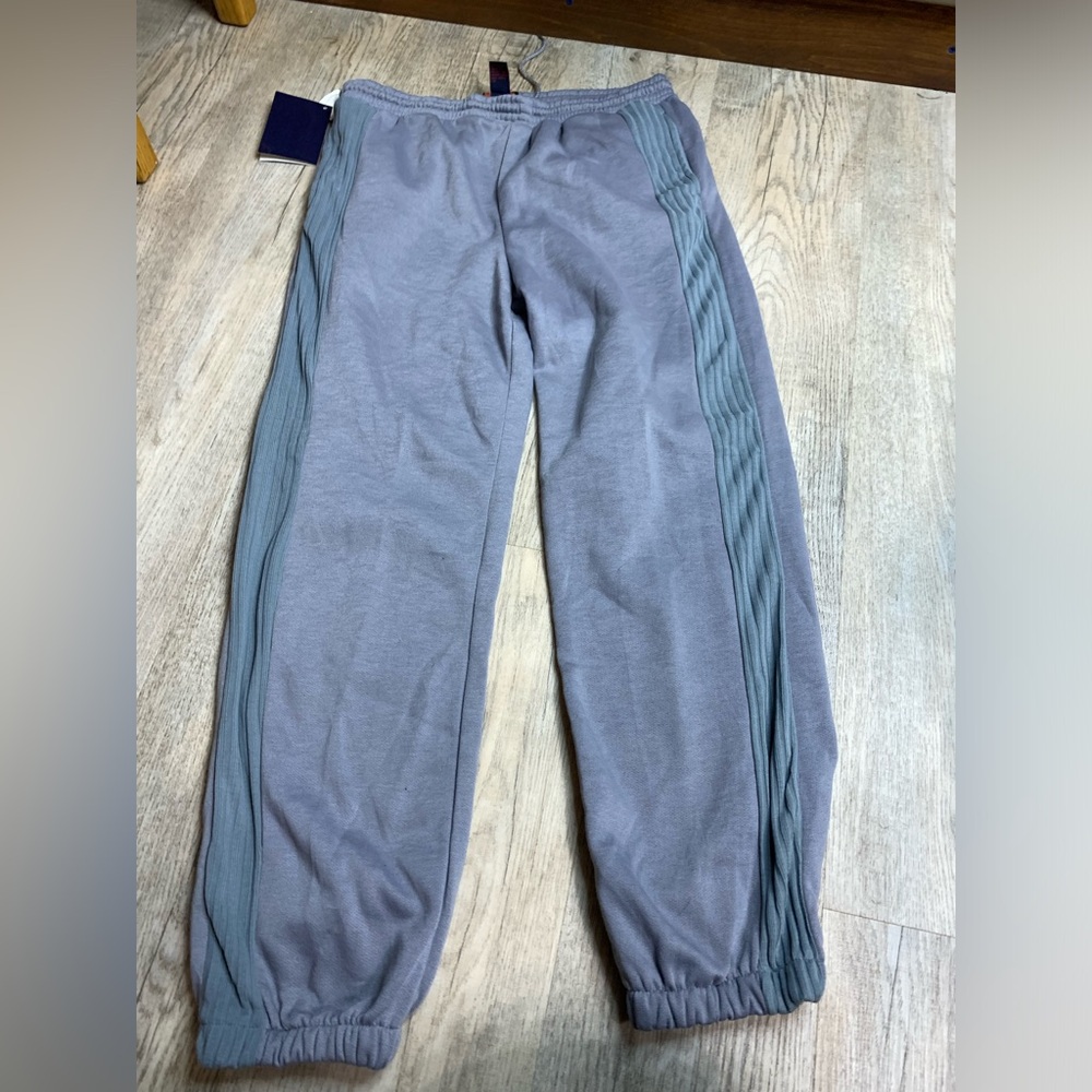Women’s small athletic sweatpants bundle - Picture 3 of 6